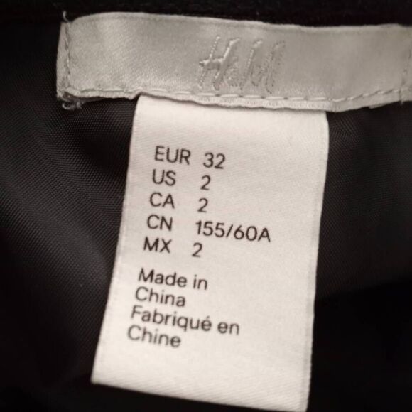 H&M BLACK & WHITE STRAPLESS JUMPSUIT SZ.2 EUC. *BELT NOT INCLUDED. - Picture 7 of 10